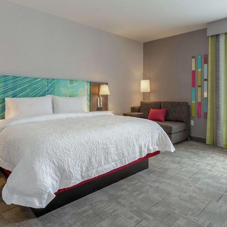 Hampton Inn & Suites Burlington Eksteriør bilde