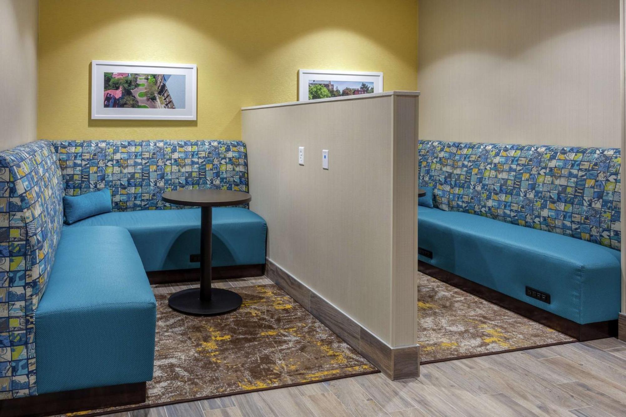 Hampton Inn & Suites Burlington Eksteriør bilde