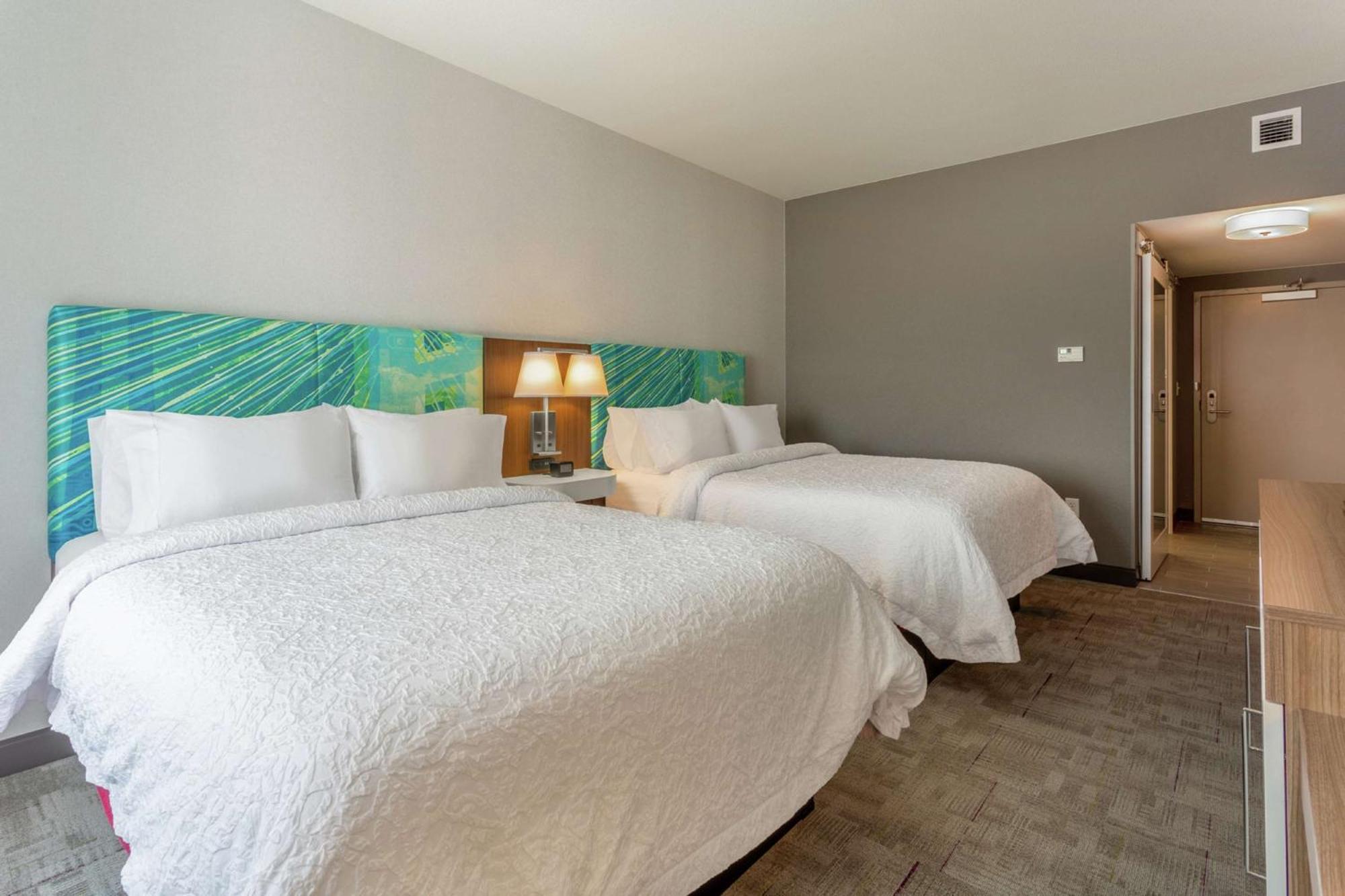 Hampton Inn & Suites Burlington Eksteriør bilde