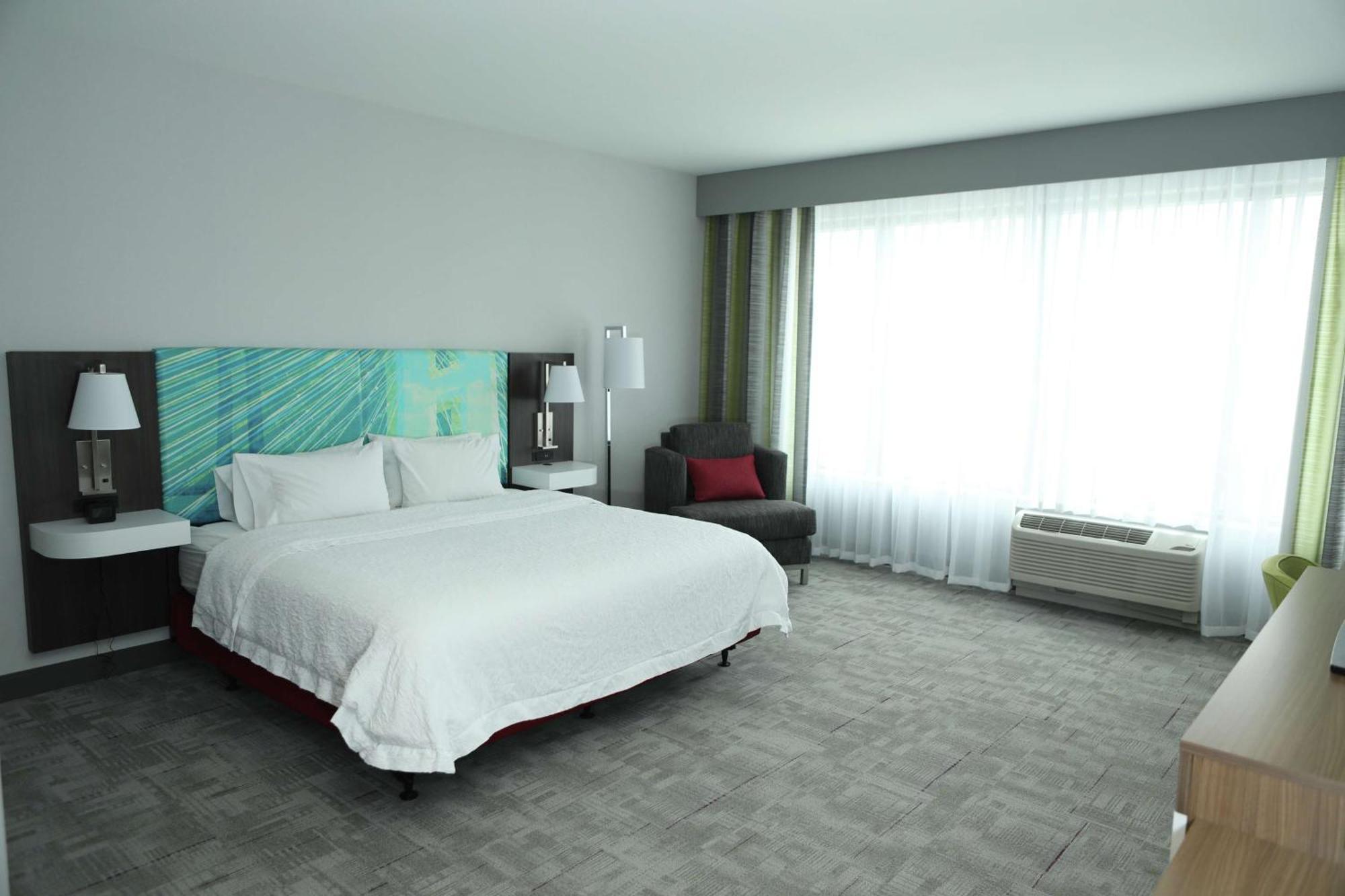 Hampton Inn & Suites Burlington Eksteriør bilde