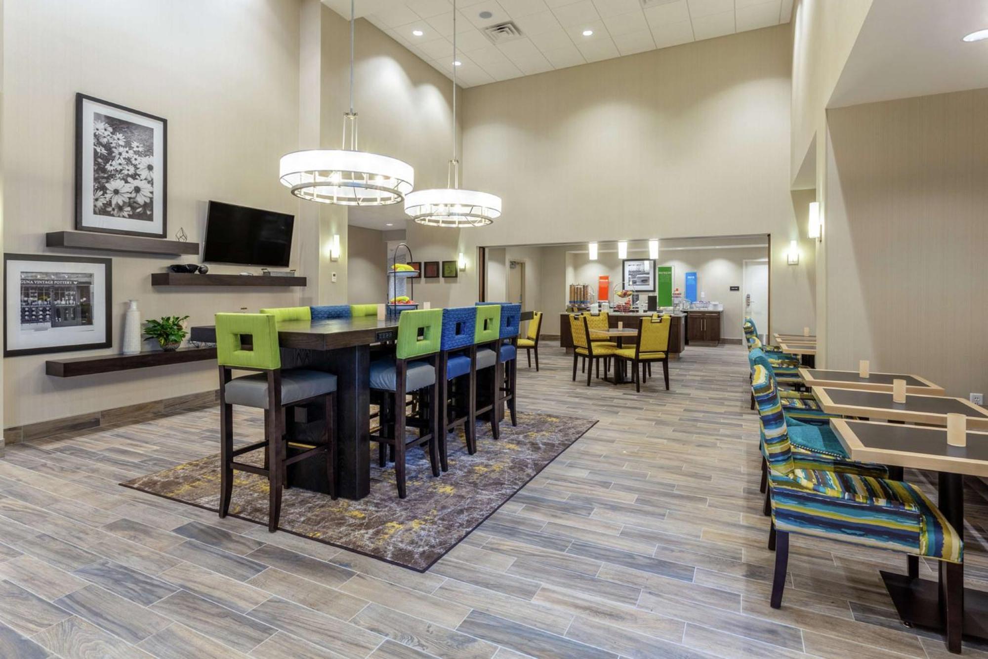 Hampton Inn & Suites Burlington Eksteriør bilde